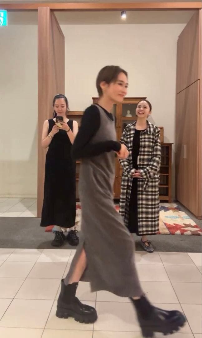 ELLIE エリー ベロアワンピース S 新品未使用