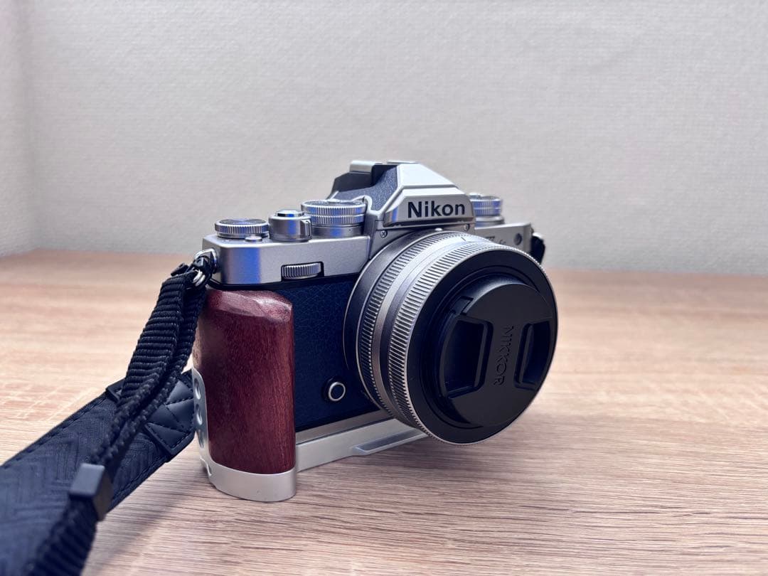 Nikon Z fc 二本レンズ 木製グリップ付き