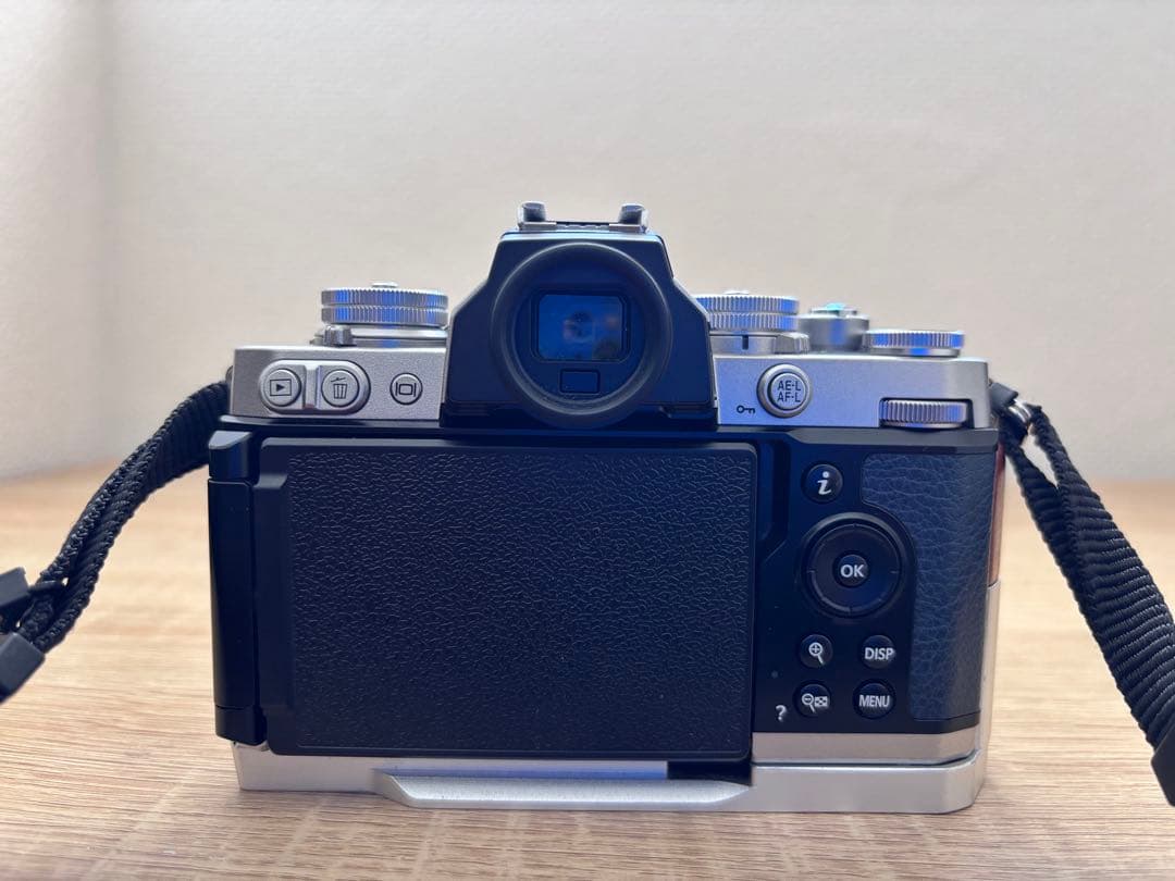 Nikon Z fc 二本レンズ 木製グリップ付き