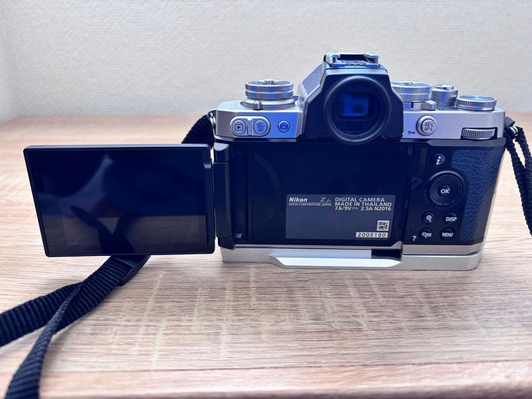 Nikon Z fc 二本レンズ 木製グリップ付き