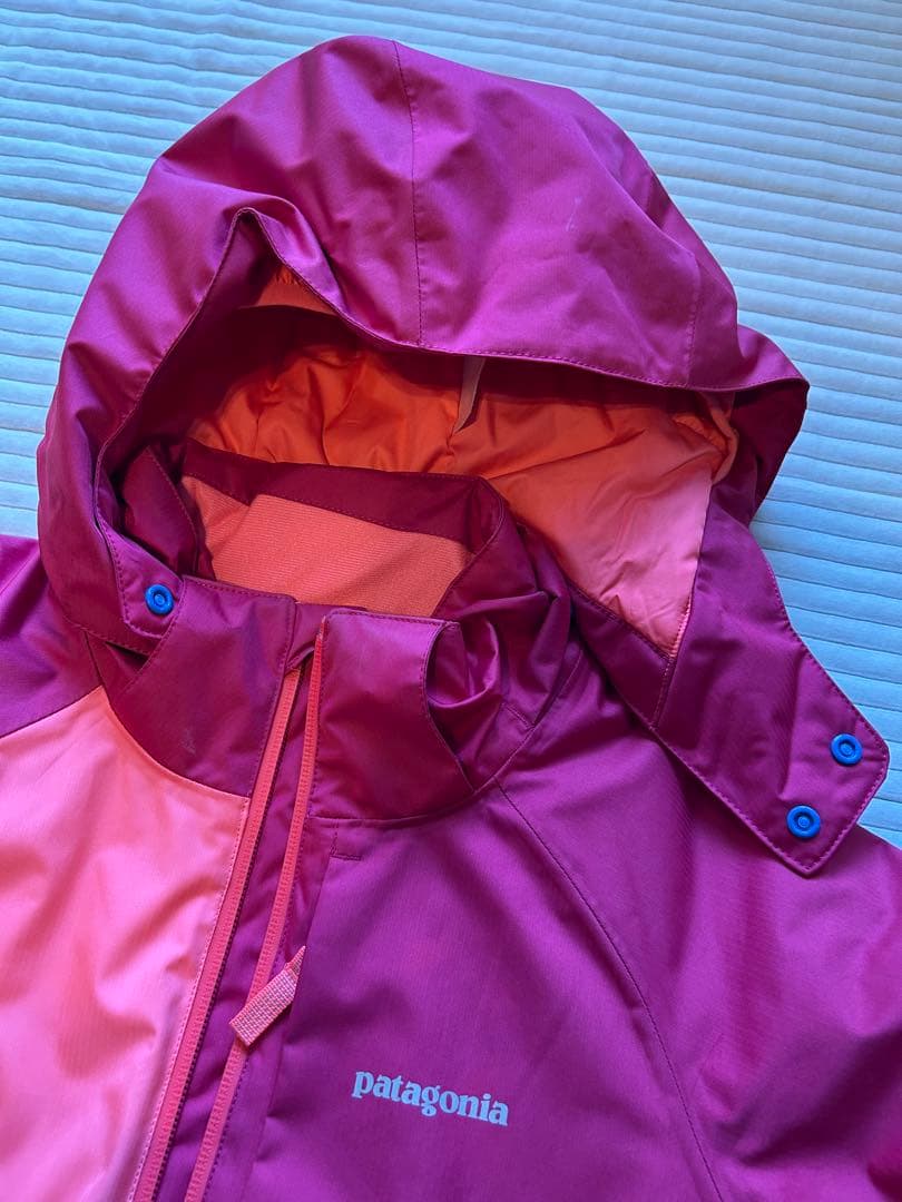 パタゴニア　キッズ スキー スノーウェア ピンク　防水　140