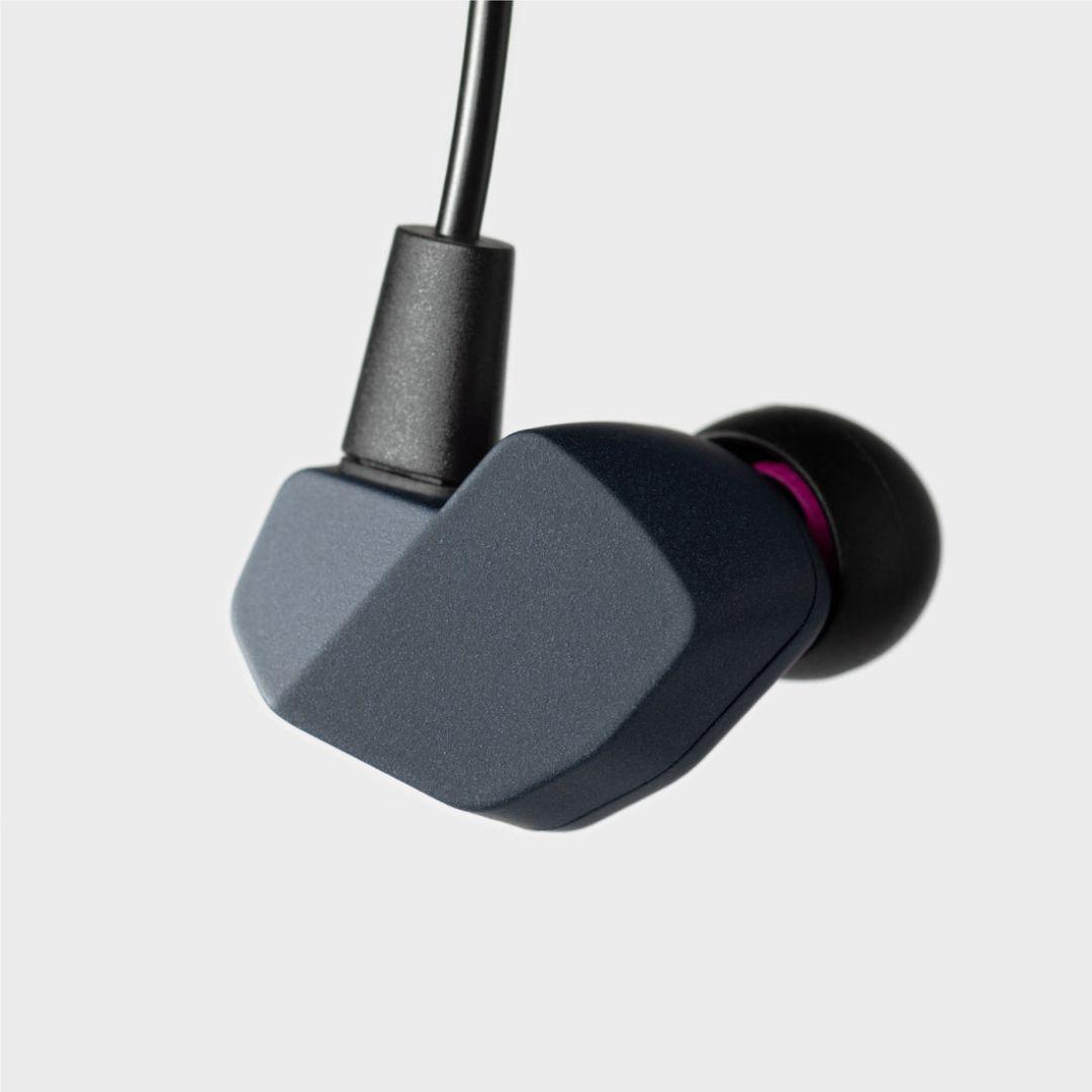 final A4000 ダークネイビー イヤホン 新品未開封品