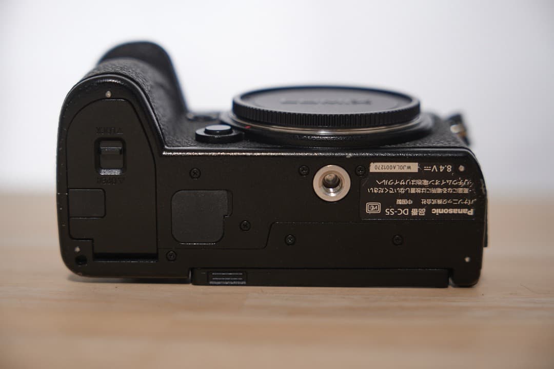 LUMIX S5 本体 【モニター破損しています】