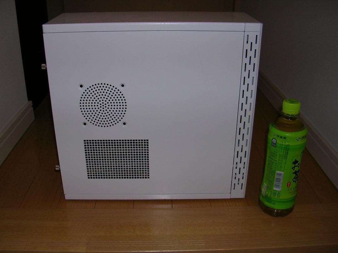 【特別セール】白いスリムパソコン Core-i5 軽ゲーム可