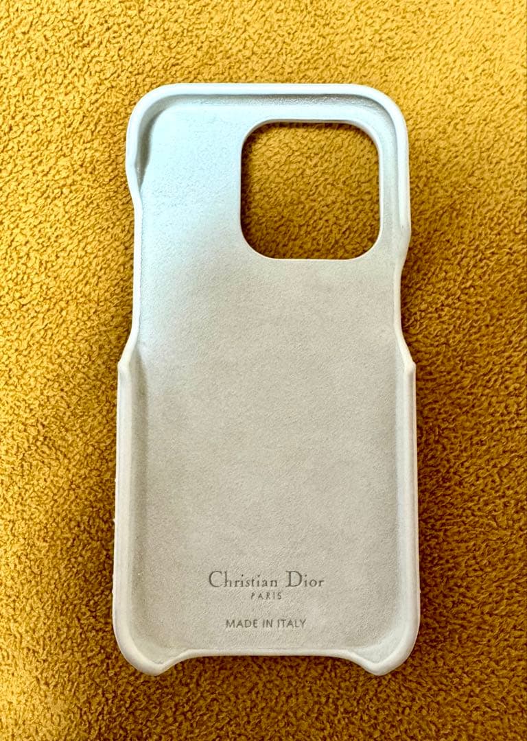 Christian Dior iPhone15proケース 日本限定　ホワイト