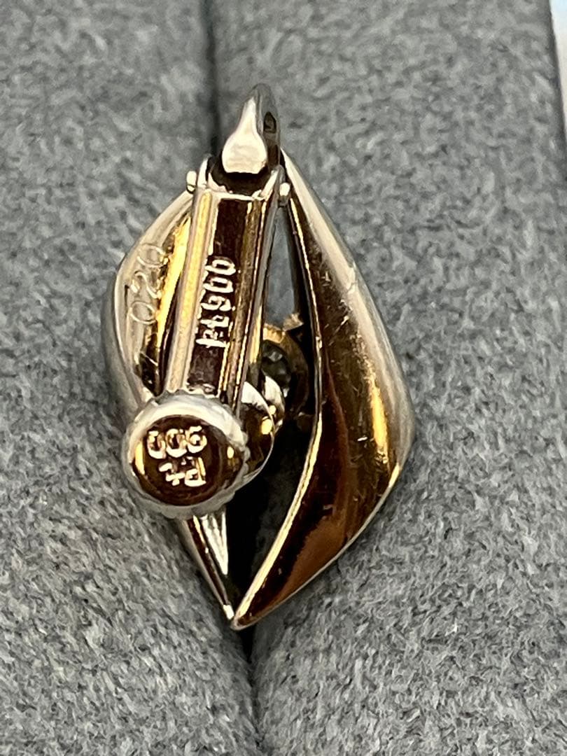 PT900 D0.20ピアス　プラチナ　ダイヤモンド　レディース