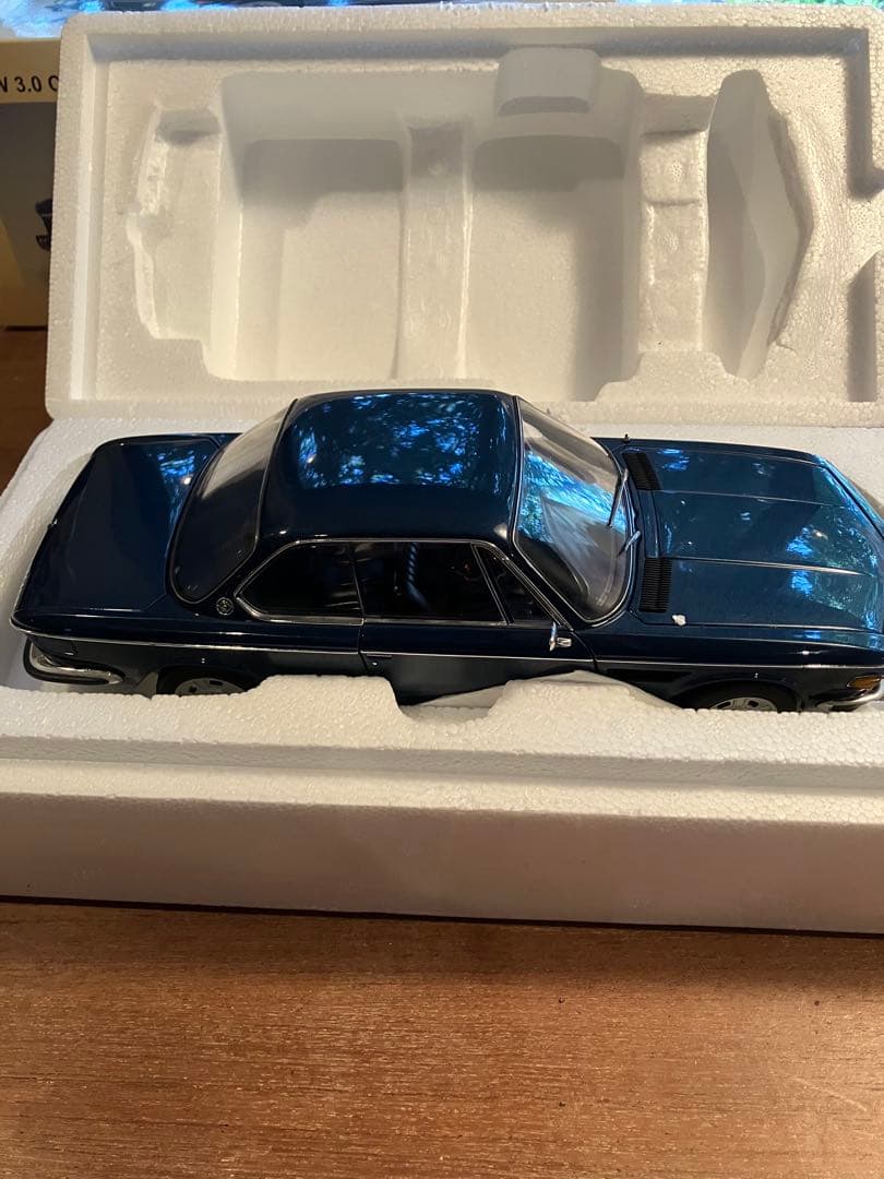 1\18オートアート 3.0 CSi Blue llic 絶版品