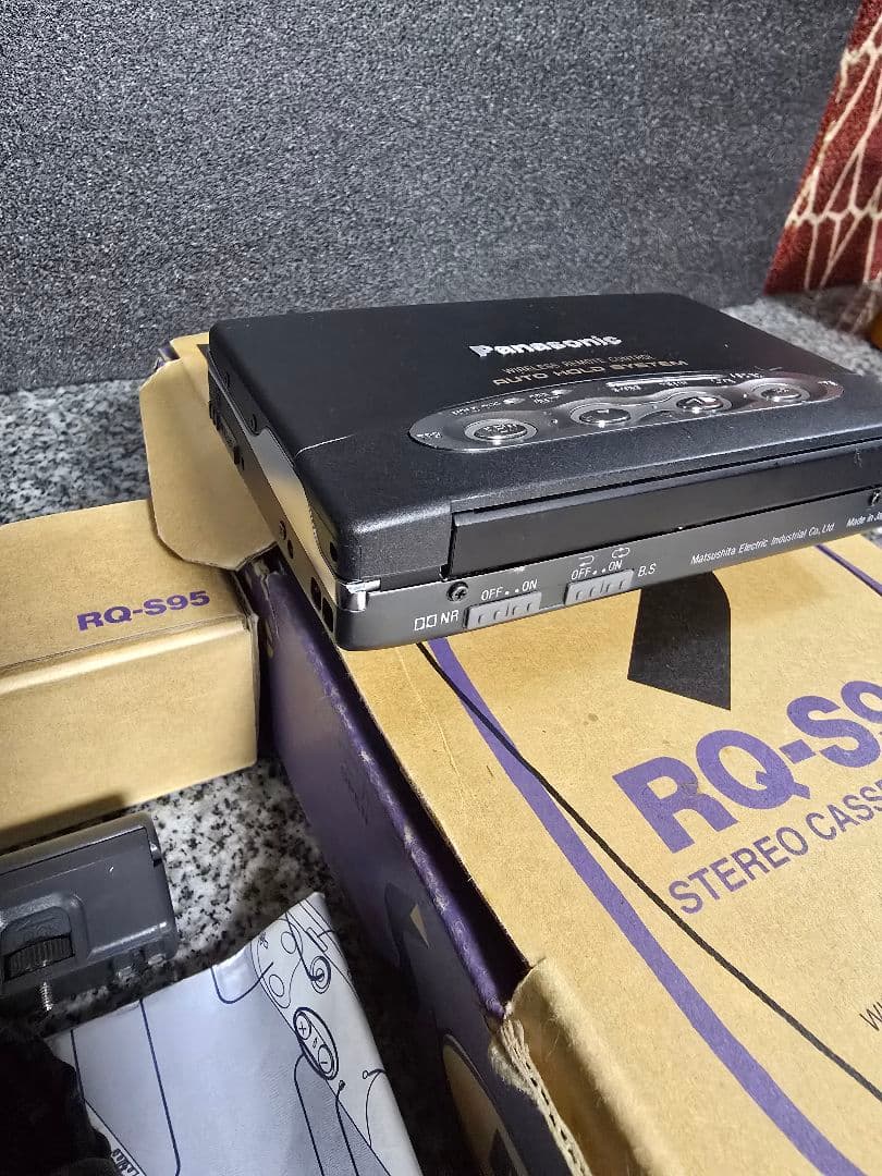 パナソニック RQ-S95 カセットウォークマン　カセットプレーヤー