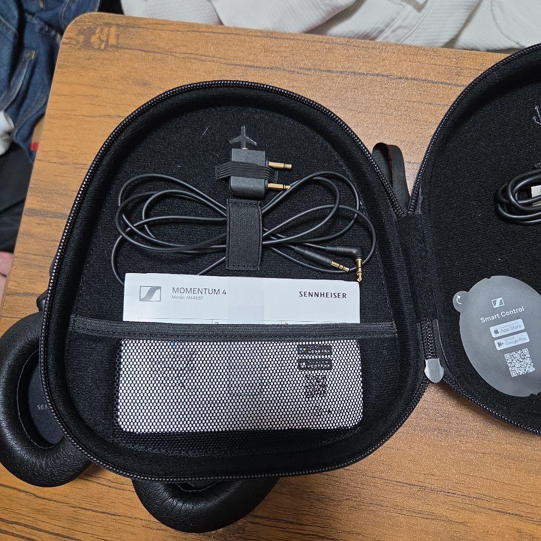 ヘッドホン Sennheiser Momentum 4