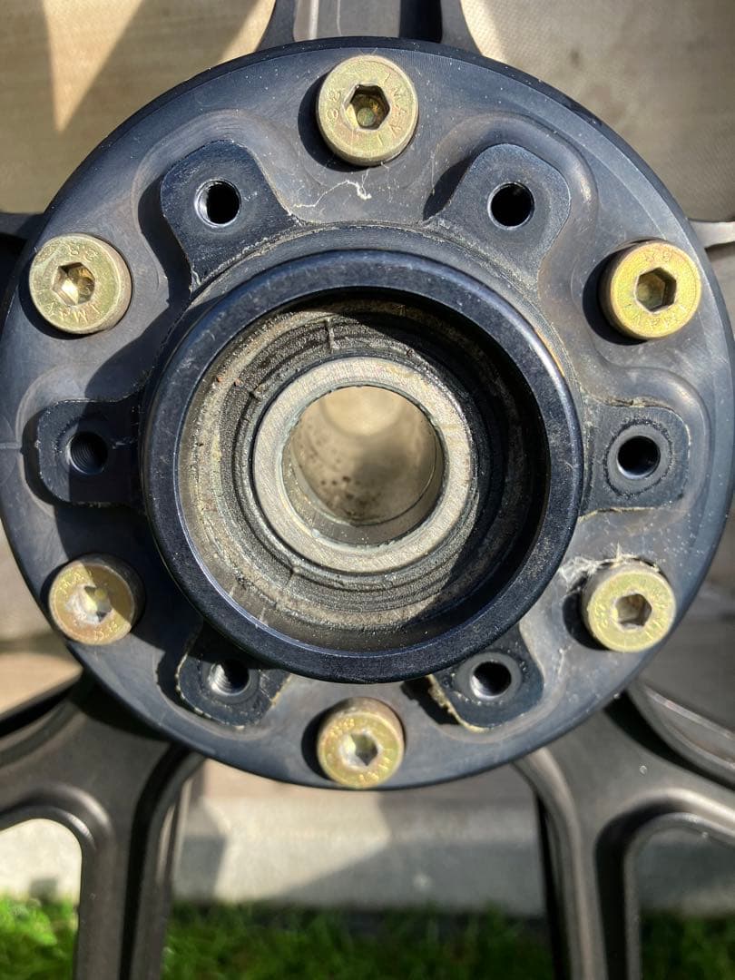 マルケジーニ(MARCHESINI)鍛造アルミホイールM10 VTR1000F