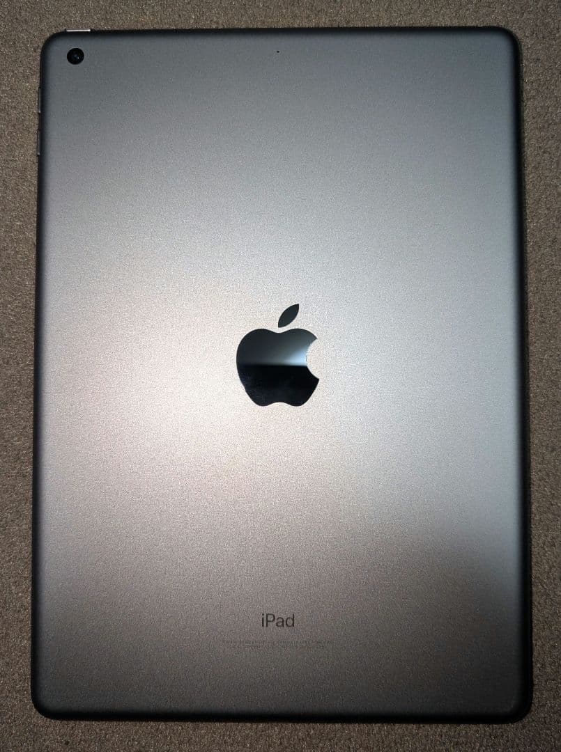 Apple iPad（第6世代）128GB スペースグレイ