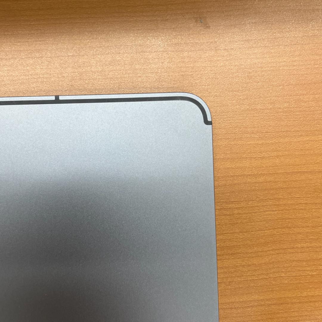 E*r様 iPad Air 第五世代 Cellular 64GB Apple I