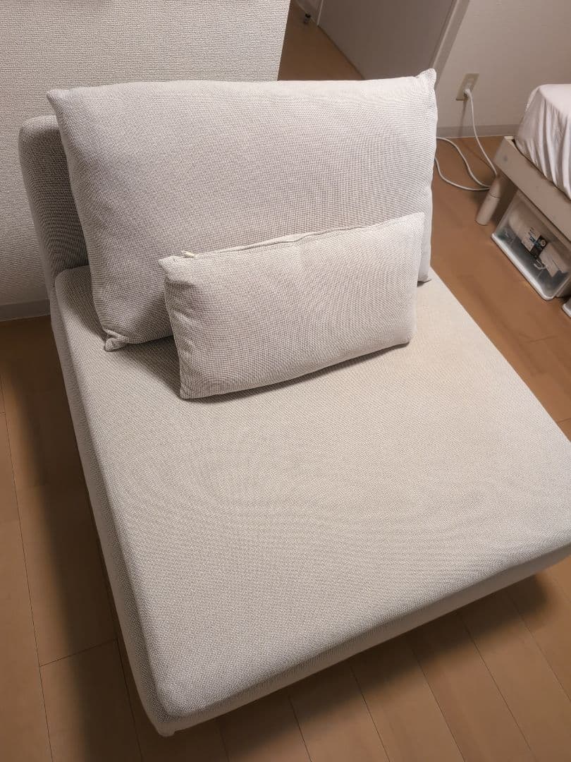 SÖDERHAMN ソーデルハムン　1人掛けソファ　ライトベージュ