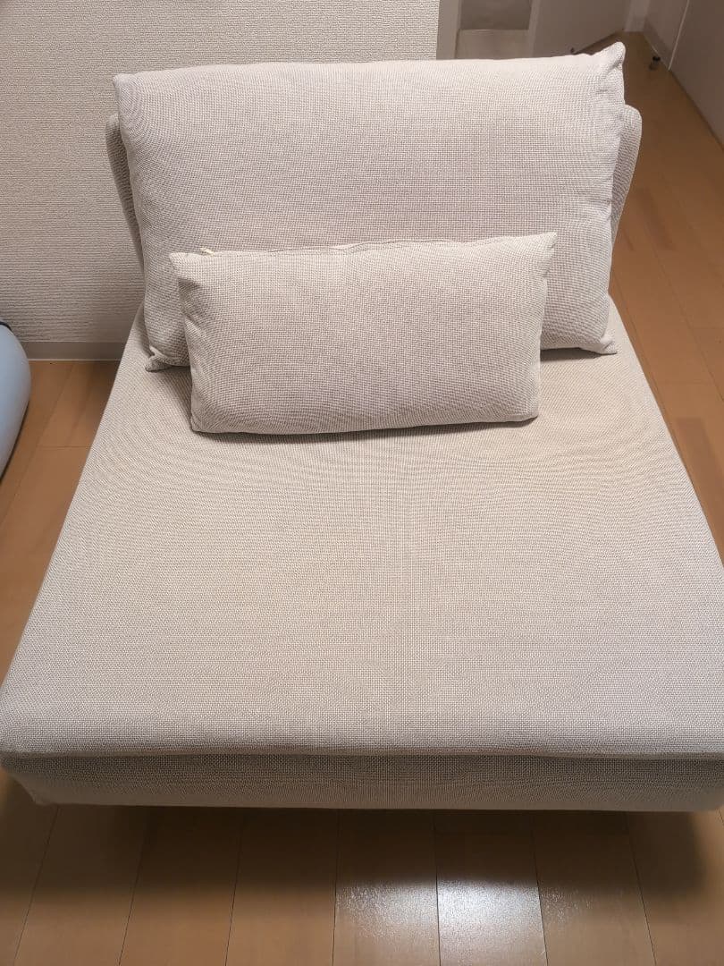 SÖDERHAMN ソーデルハムン　1人掛けソファ　ライトベージュ