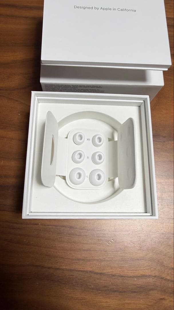 AirPods Pro 第二世代 USB-C充電 本体 ホワイト 充電ケース付き