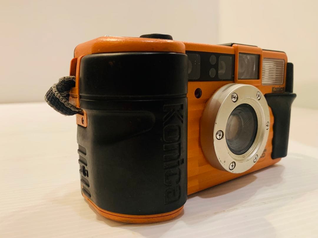 【動作品】フィルムカメラ Konica 現場監督 LENS 28 WB ECO