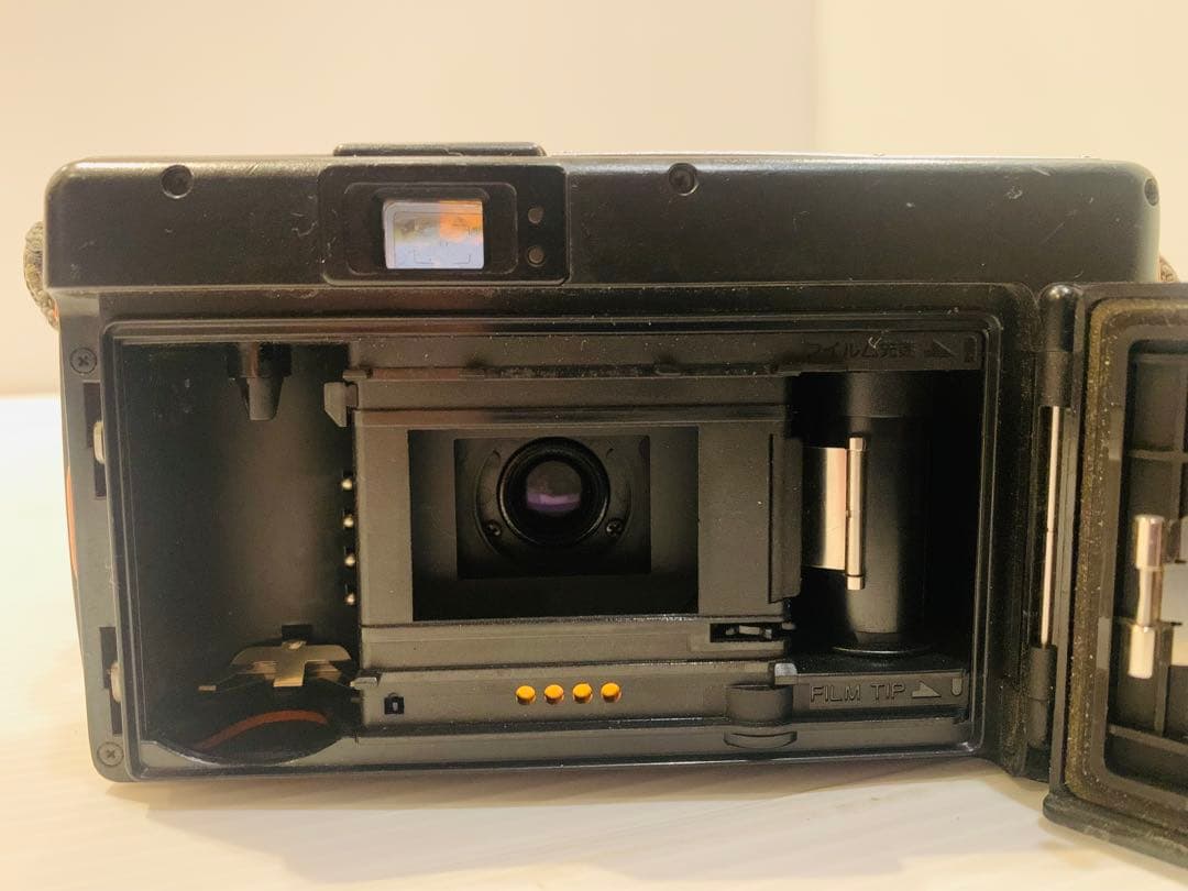 【動作品】フィルムカメラ Konica 現場監督 LENS 28 WB ECO
