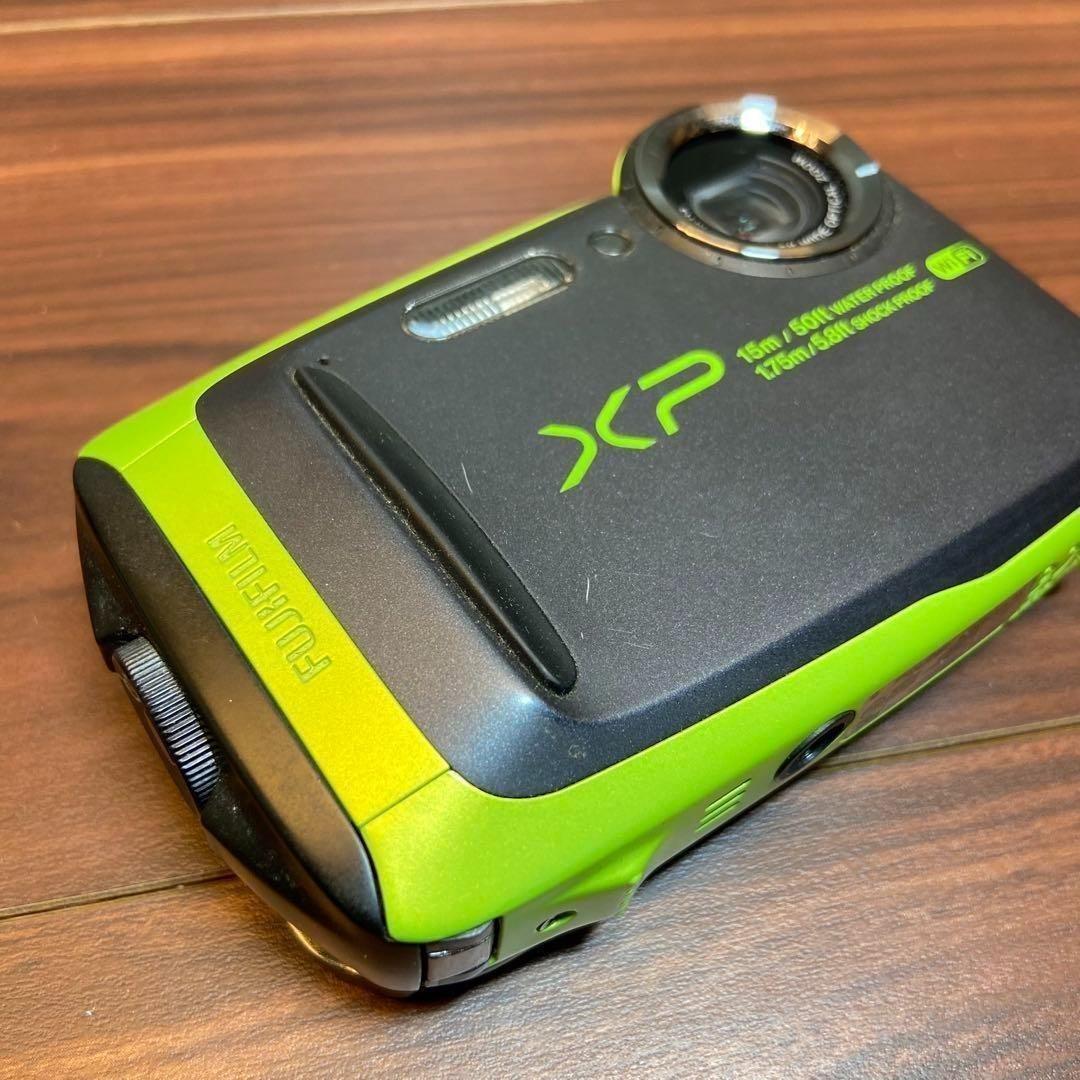 FUJIFILM FINEPIX XP90 デジカメ　ほぼ新品 3440