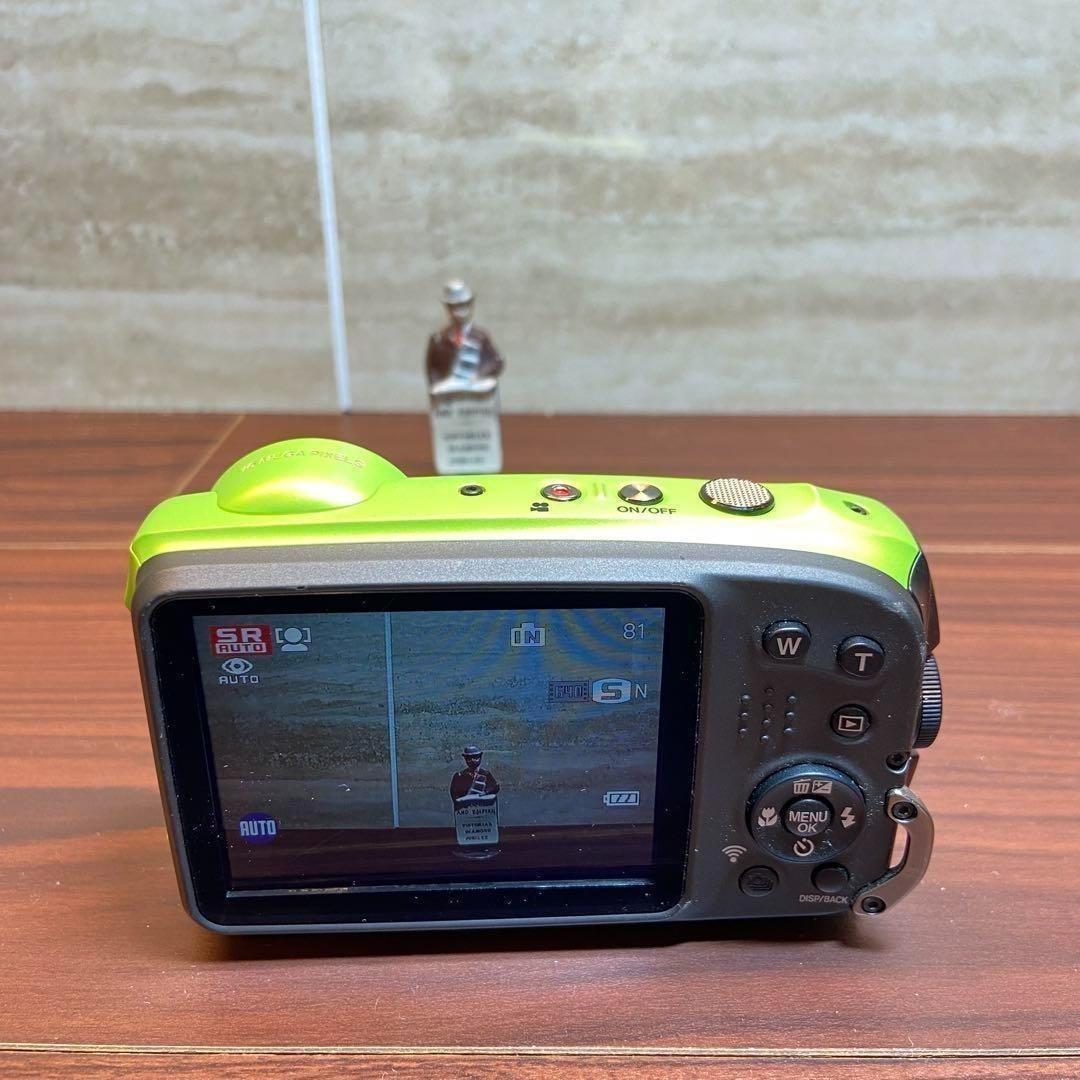 FUJIFILM FINEPIX XP90 デジカメ　ほぼ新品 3440