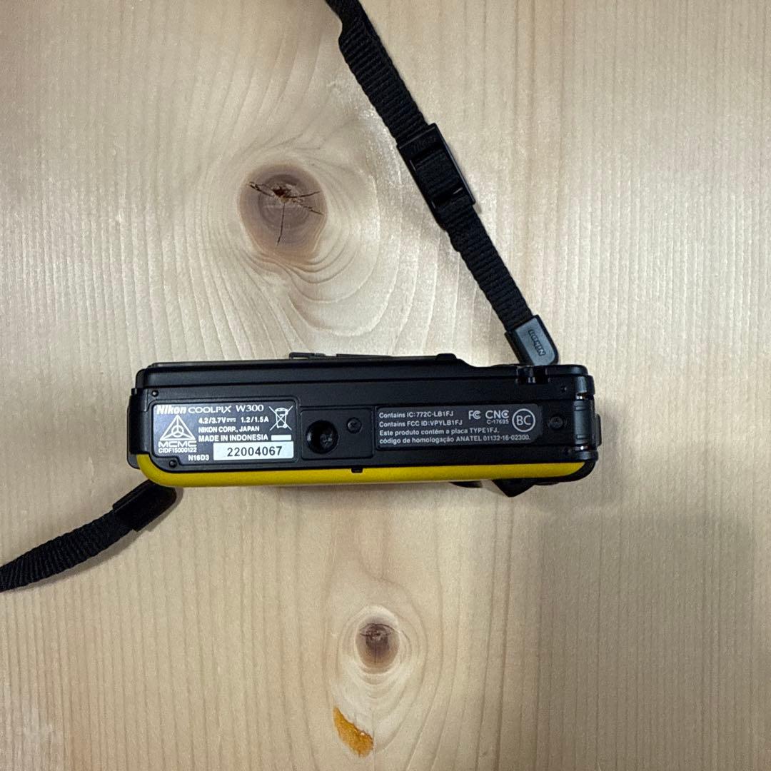 Nikon COOLPIX W300 防水デジタルカメラ