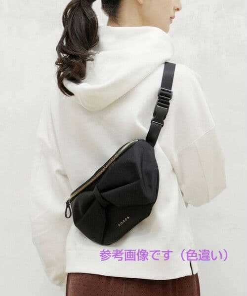 TOCCA【撥水】RIBBON KNOT BODY BAG ベージュ