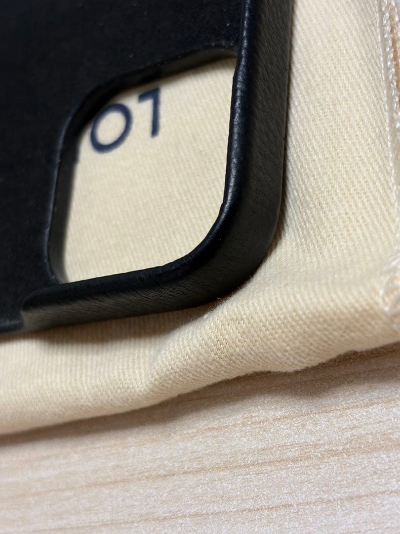 ✨極美品✨ルイヴィトン　iPhone15promaxケース　モノグラム　黒