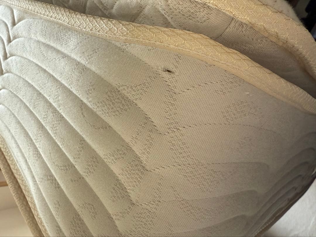 【株式会社　合道】 シモンズ　ゴールデンバリューピロートップ　ダブル