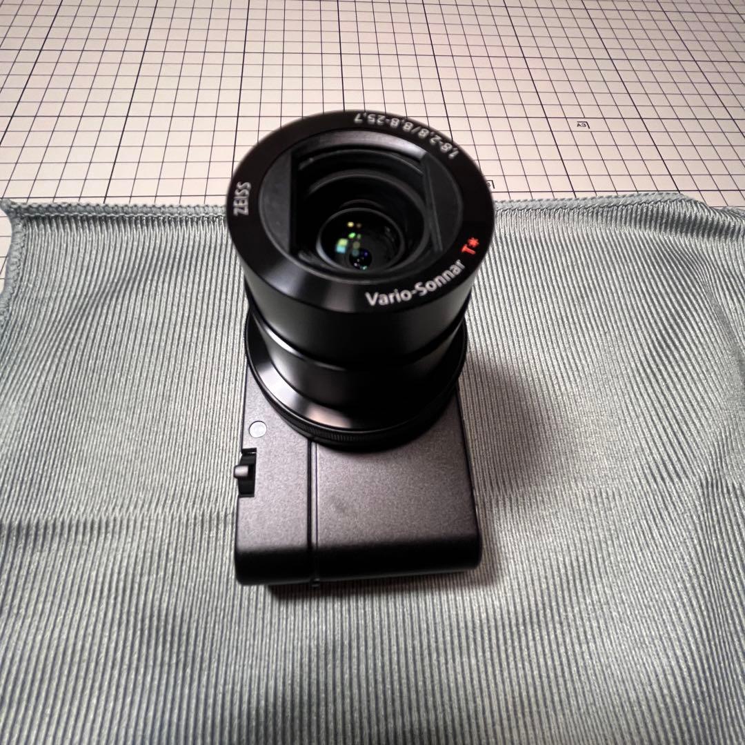 説明書変色のため値引き（超美品）64G sdカード付SONY RX100 III