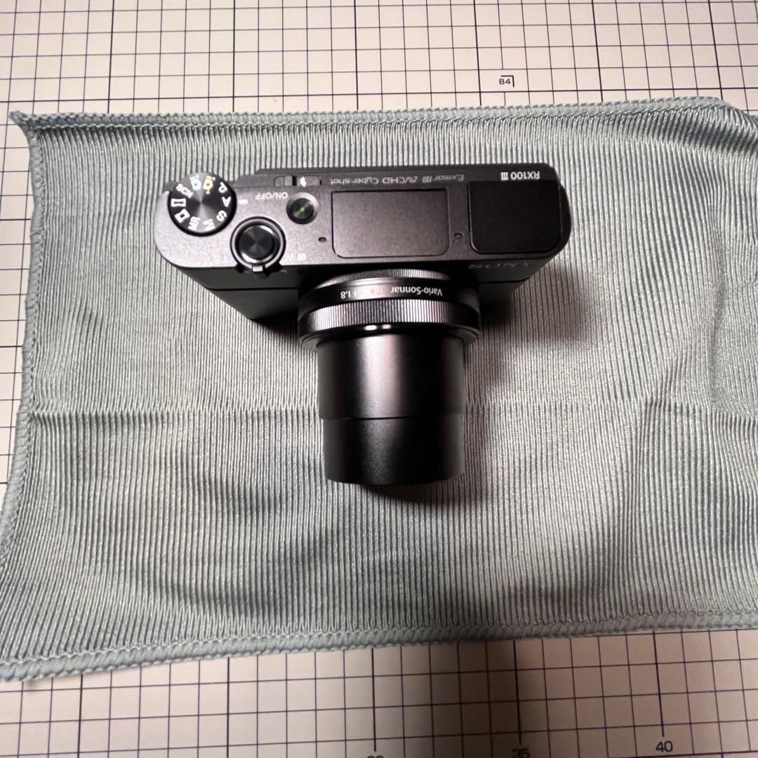 説明書変色のため値引き（超美品）64G sdカード付SONY RX100 III