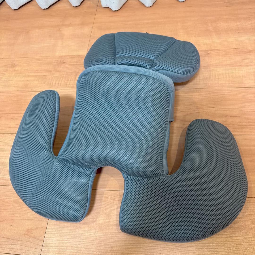 Combi クルムーヴ アドバンス ISOFIX エッグショック JP-590