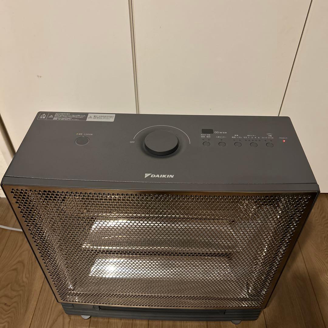 2024年製 ダイキン ハイブリッドセラムヒートWRH135AS-H 遠赤外線
