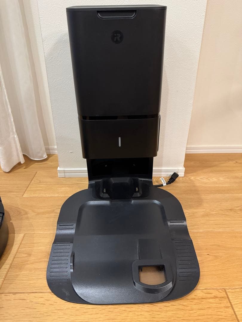 【美品】iRobot ルンバi7+ ロボット掃除機 本体