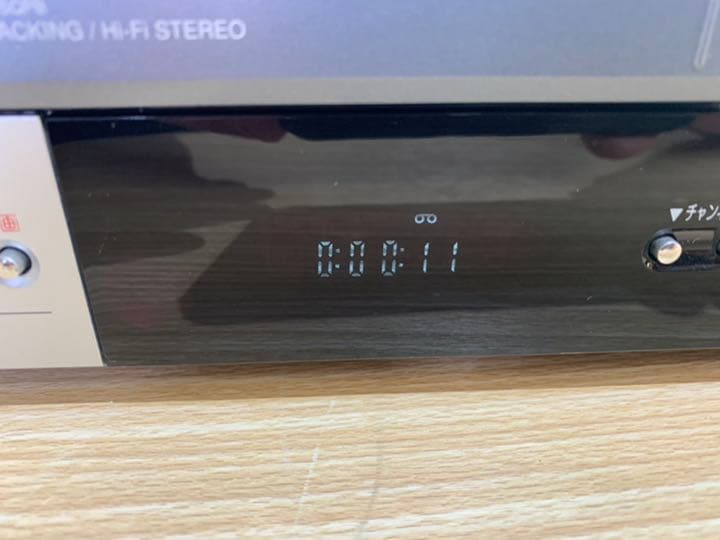 日立　DVD.ビデオデッキ　DV-DT1