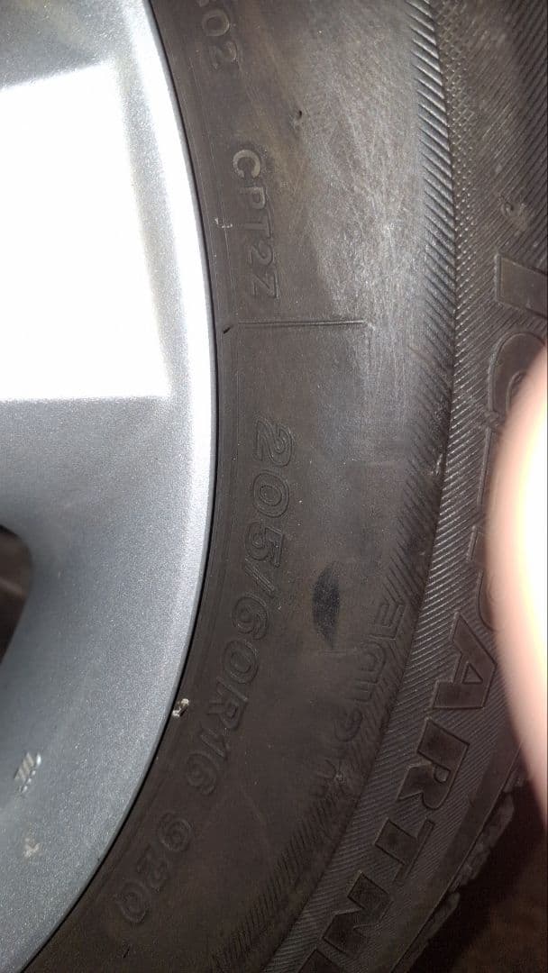 ホンダ純正16インチ アルミホイールと冬用スタッドレスタイヤ