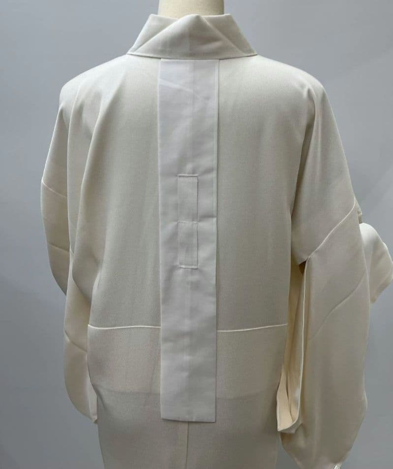 ❪552❫ ✿.* 正絹 絵羽 長襦袢 半衿付✿.*・汕頭刺繍 身幅広め