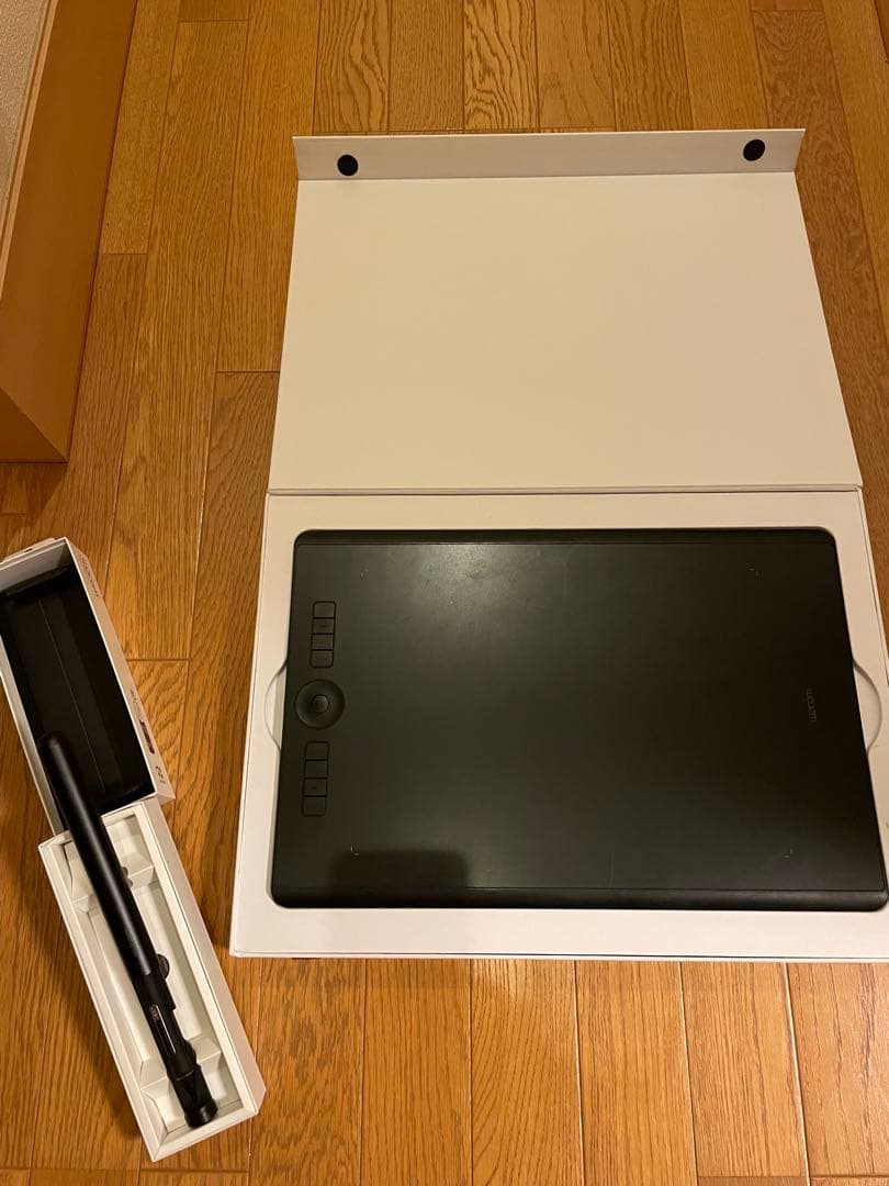Wacom Intuos Pro largeペンタブレット本体＆pro pen2