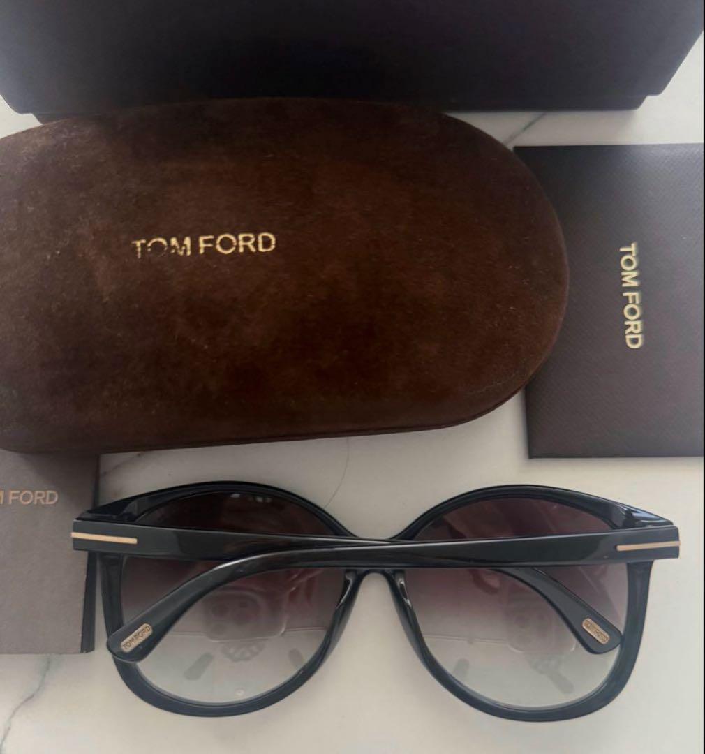 正規品 TOM FORD オーバーサイズサングラス ブラック ケース付き