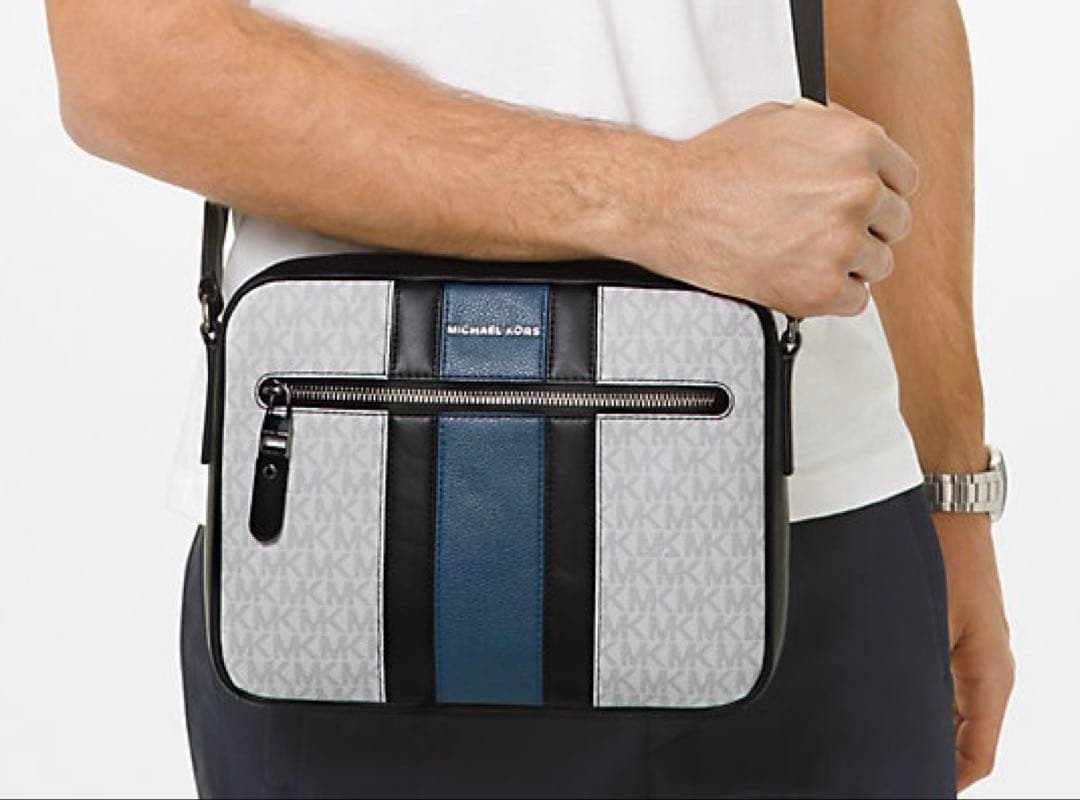 マイケルコース　ショルダーバッグ　カメラバッグ　メンズ