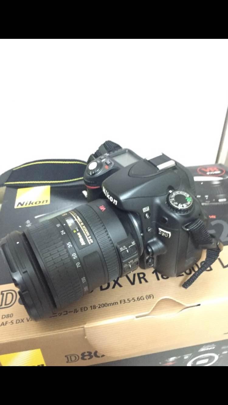 Nikon D80 AF-S DX VR 18-200G レンズキット