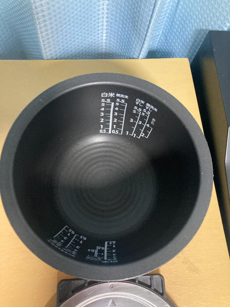 RC-10RM-W TOSHIBA 東芝IHジャー炊飯器5.5合炊き2020年製