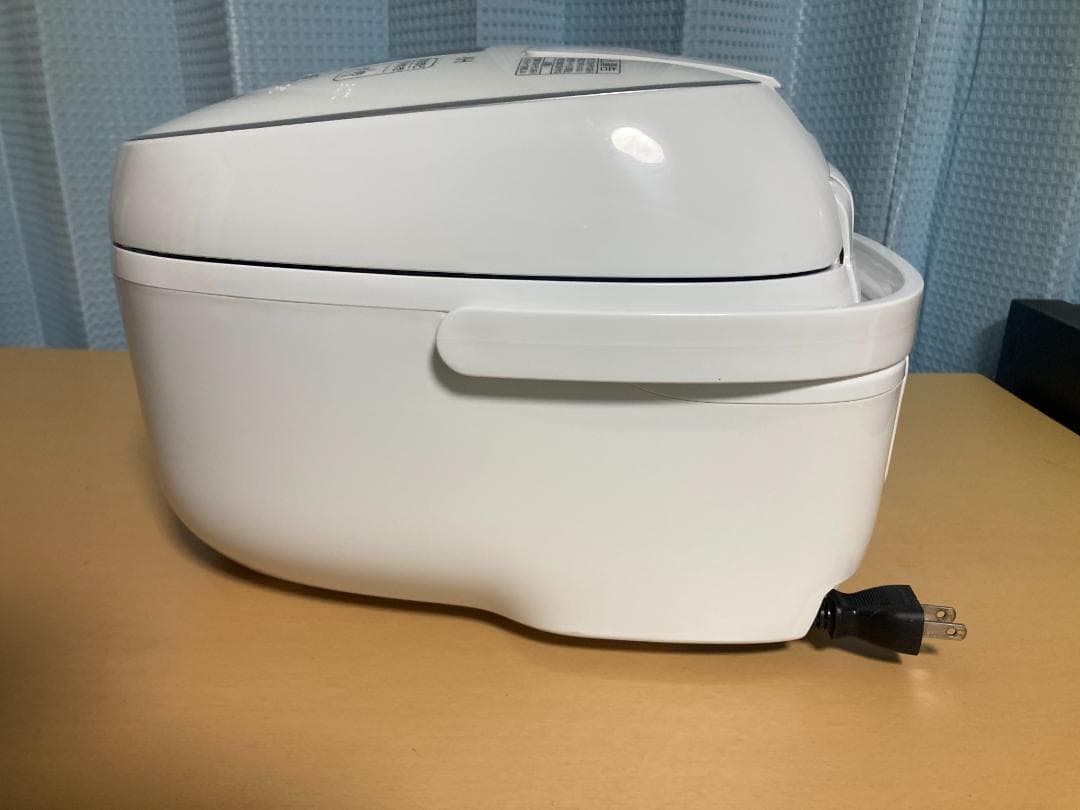 RC-10RM-W TOSHIBA 東芝IHジャー炊飯器5.5合炊き2020年製