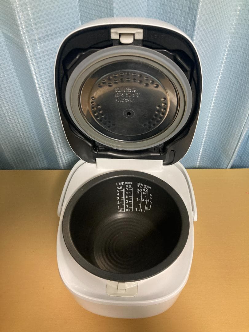 RC-10RM-W TOSHIBA 東芝IHジャー炊飯器5.5合炊き2020年製