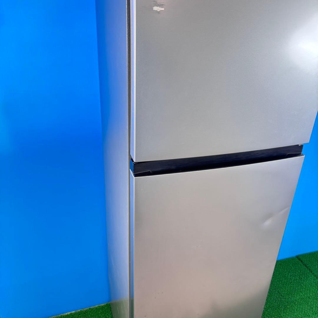 731 大人気　シルバー　冷蔵庫　小型　大型　一人暮らし　200L〜300L