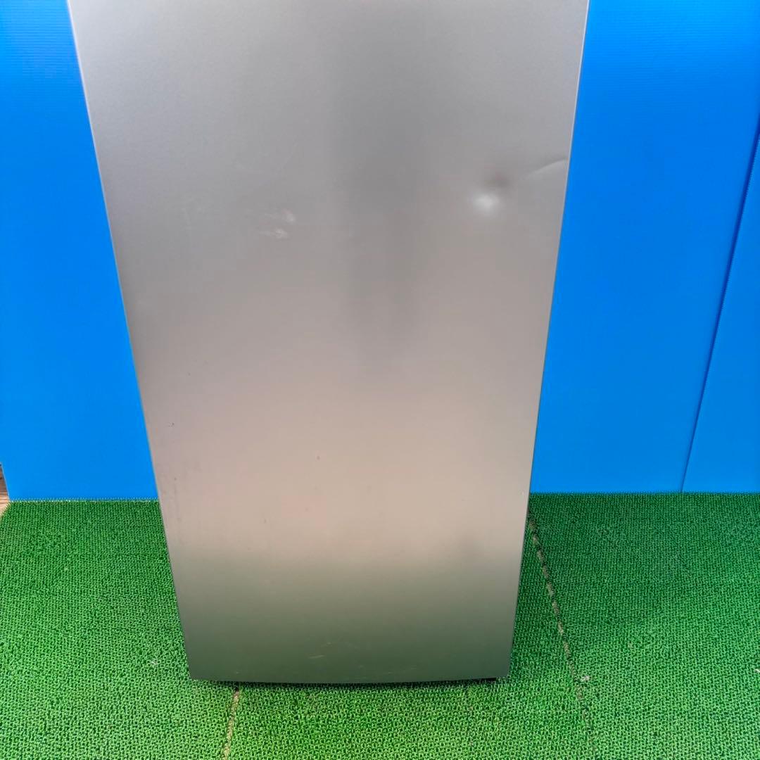 731 大人気　シルバー　冷蔵庫　小型　大型　一人暮らし　200L〜300L
