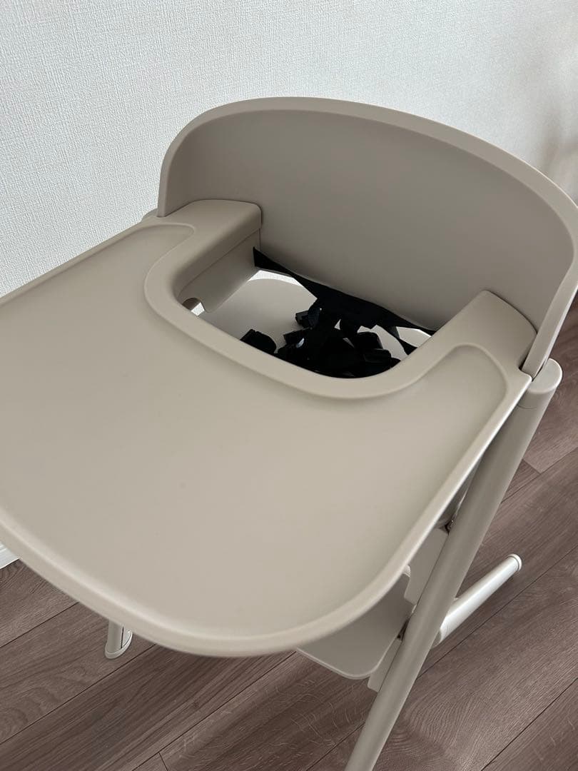 【人気色】グレージュ　ヤトミ　NOVUS ノウス ベビーハイチェア