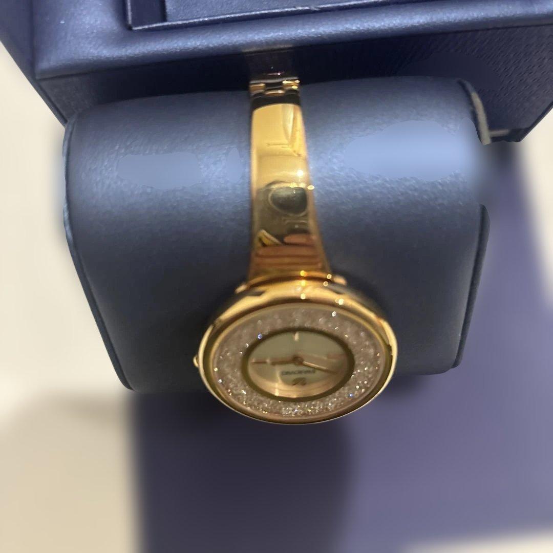 稼動品　スワロフスキー　クリスタルライン　ゴールドバングル　腕時計