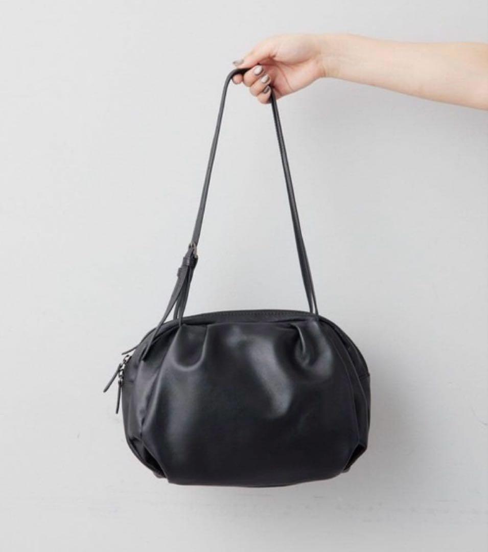 本日特別価格！【ear PAPILLONNER】コロンボストンバッグ　ブラック