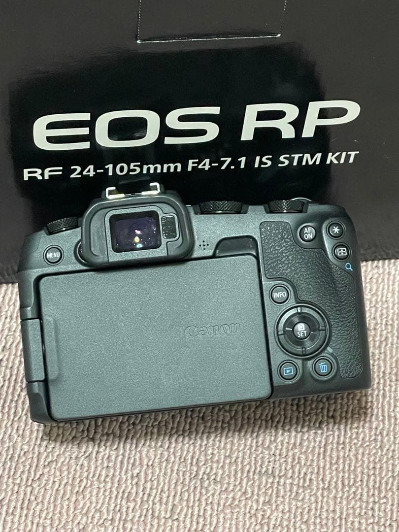 Canon EOS RP ミラーレス　カメラ ボディのみ