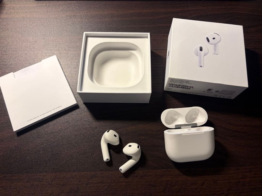 Apple Airpods 第4世代　ノイズキャンセリング付き