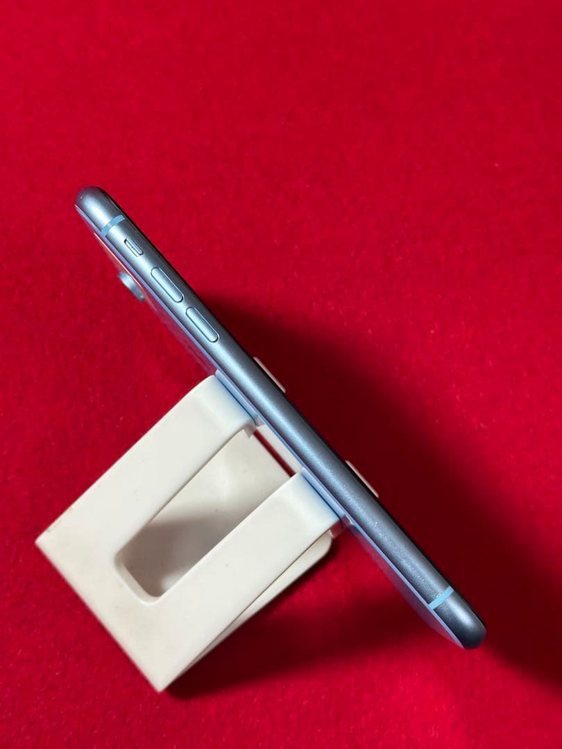 【8607】iPhone XRブルー 256GB simフリー